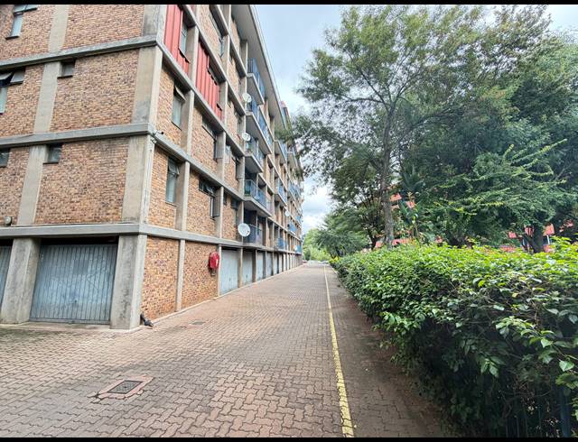 2 BEDROOM APARTMENT FOR SALE IN KILNER PARK